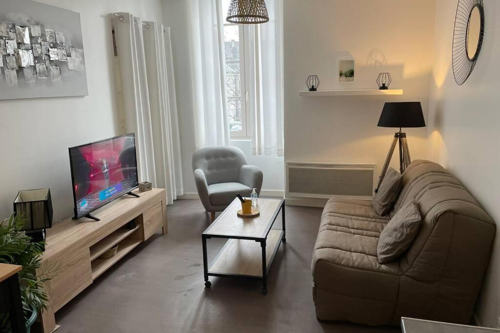 Logement Entier 33 M2 A Pau Exterior photo
